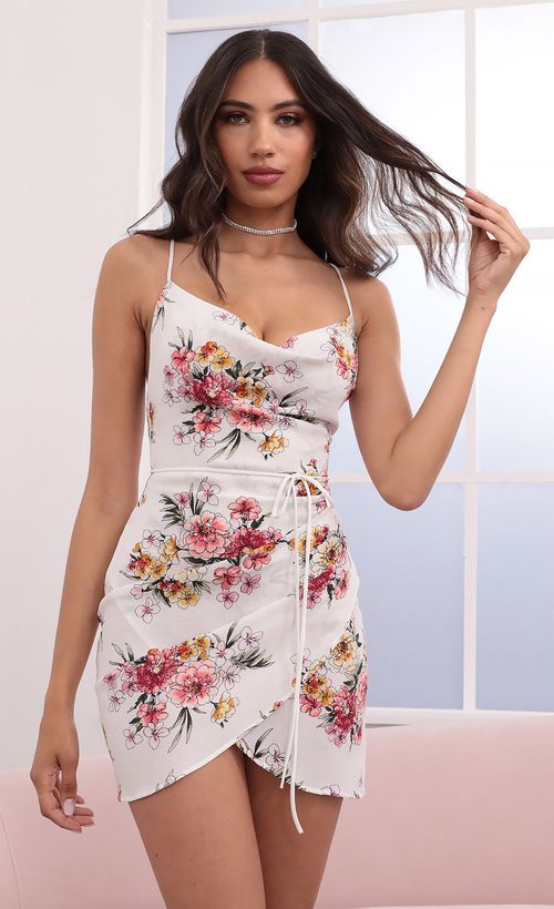 Picture Love Lies Chiffon Dress in White Floral. Source: https://media.lucyinthesky.com/data/Apr21_2/500xAUTO/1V9A4585.JPG