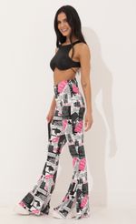 Picture Oaklynn Pant in Swirl Pink Print. Source: https://media.lucyinthesky.com/data/Apr22_1/150xAUTO/1V9A3077.JPG
