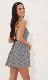 Picture thumb Lana A-line dress in Black and White Checkered. Source: https://media.lucyinthesky.com/data/Apr22_1/170xAUTO/1V9A5779.JPG