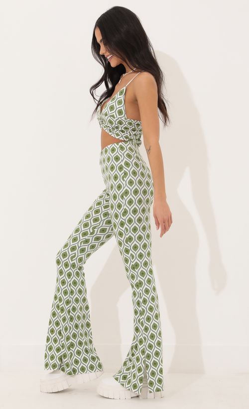 Picture Oaklynn Two Piece Set in Green Geo Print. Source: https://media.lucyinthesky.com/data/Apr22_1/500xAUTO/1V9A3598.JPG