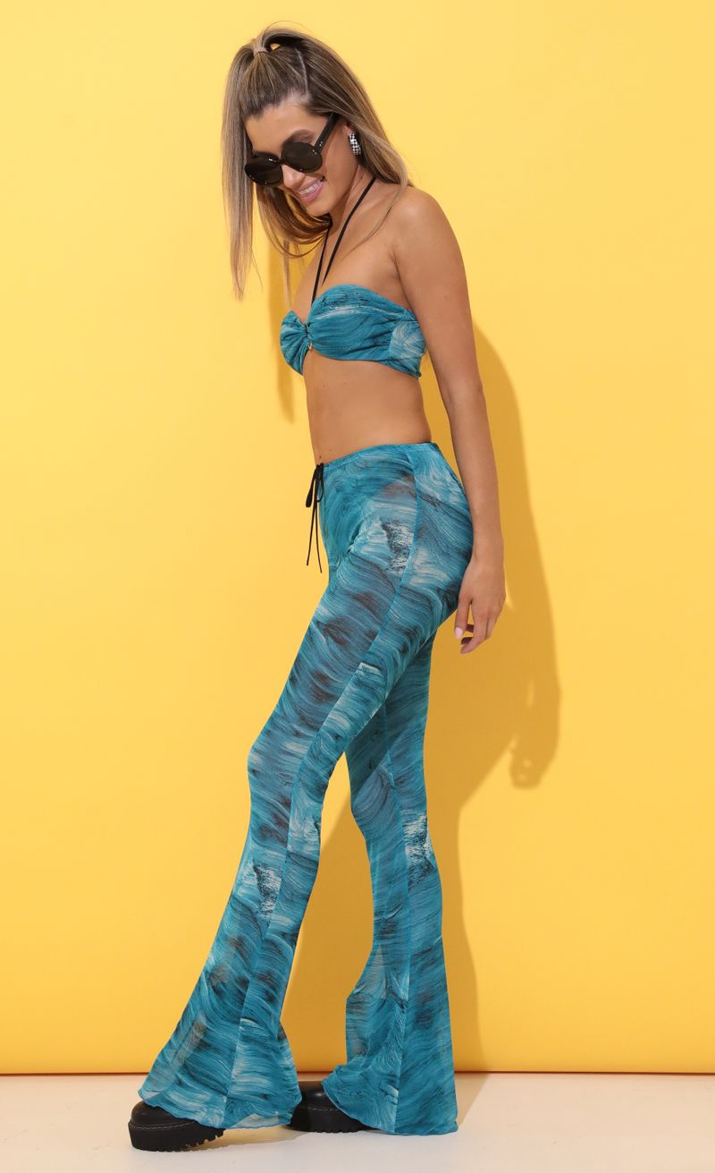 Picture Journee Three Piece Set in Blue Wave Mesh. Source: https://media.lucyinthesky.com/data/Apr22_1/800xAUTO/1V9A9478.JPG