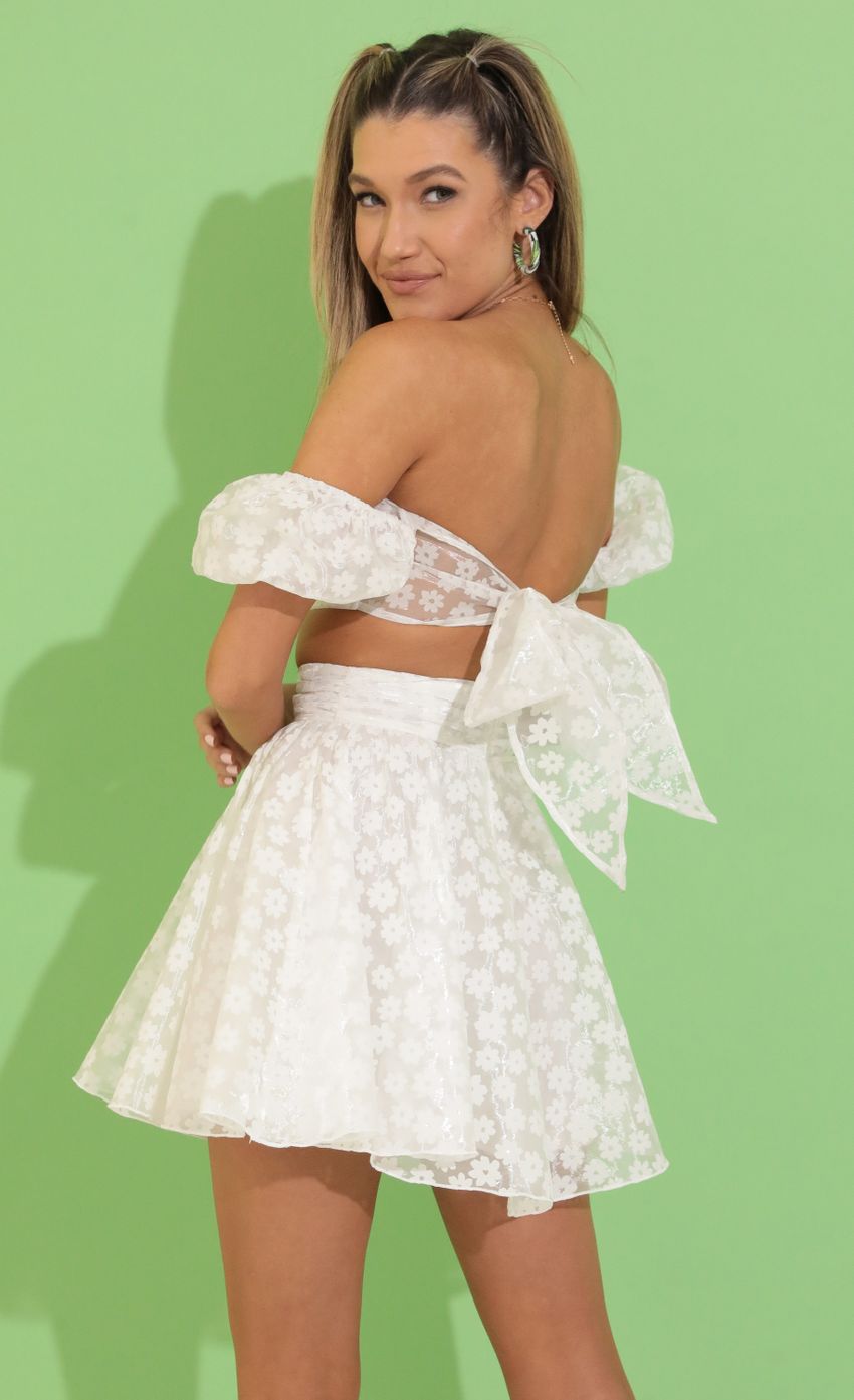 Picture Solay Baby Doll Two Piece Set in White Floral. Source: https://media.lucyinthesky.com/data/Apr22_2/850xAUTO/1V9A4232.JPG