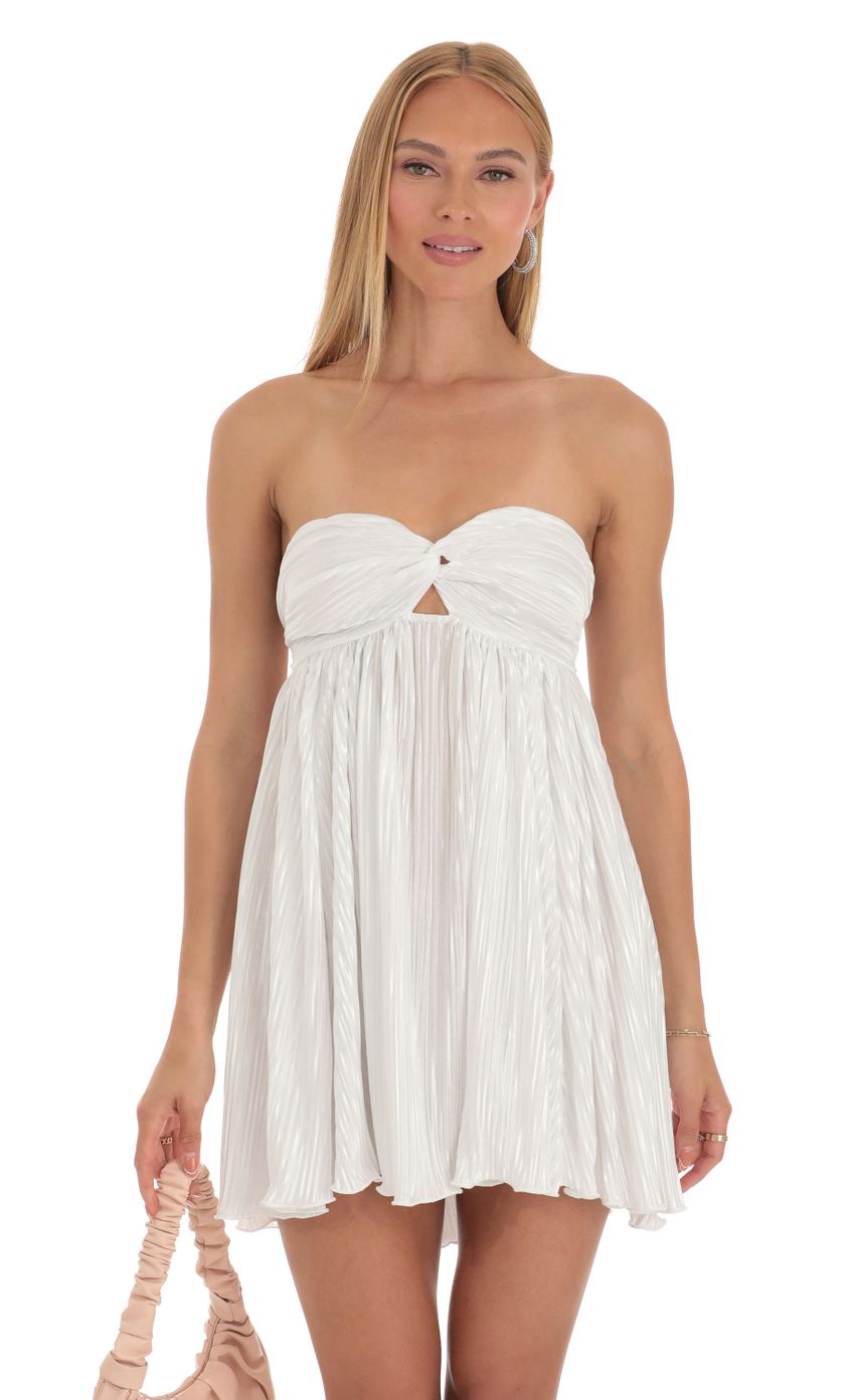 Picture Fran Pleated Strapless Dress in White. Source: https://media.lucyinthesky.com/data/Apr23/850xAUTO/0c9374a0-8ff9-4786-b83d-5015db0015d5.jpg