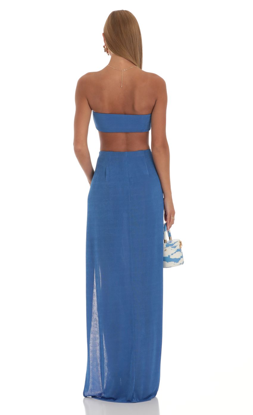 Picture Lizzo Two Piece Skirt Set in Blue. Source: https://media.lucyinthesky.com/data/Apr23/850xAUTO/f96014c7-f40e-483c-a678-c16aaff4003f.jpg