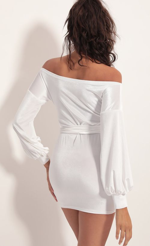 Picture Adela Off Shoulder Velvet Dress in White. Source: https://media.lucyinthesky.com/data/Aug19_1/500xAUTO/781A3832.JPG