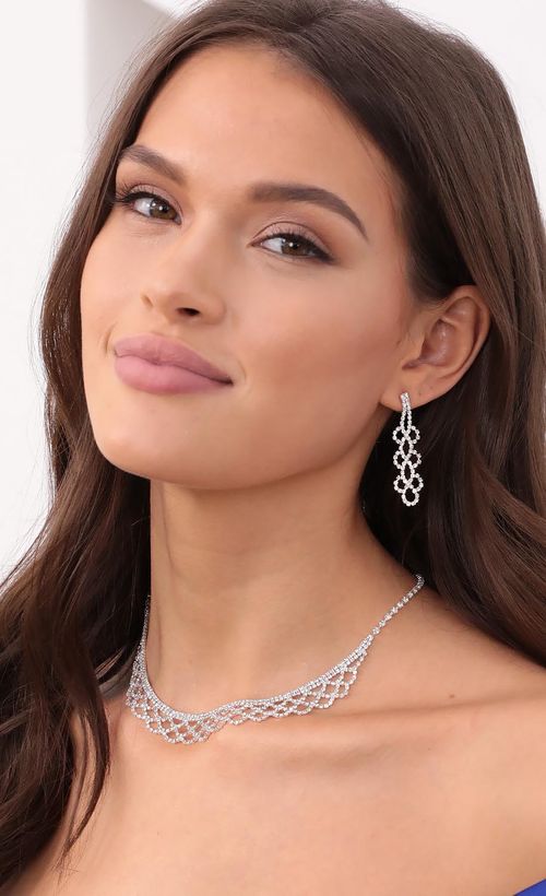 Picture I Just Want To Sparkle Crystal Necklace Set. Source: https://media.lucyinthesky.com/data/Aug21_2/500xAUTO/1V9A2662.JPG
