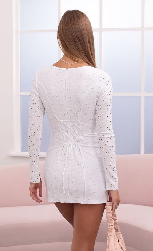 Picture Claudette Cinched Bodycon Dress in White. Source: https://media.lucyinthesky.com/data/Aug21_2/500xAUTO/1V9A27571.JPG