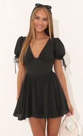 Picture thumb Maree Crepe Corset Dress in Black. Source: https://media.lucyinthesky.com/data/Aug22/170xAUTO/d74eb379-909e-4c6f-9f47-ce3cec054dab.jpg