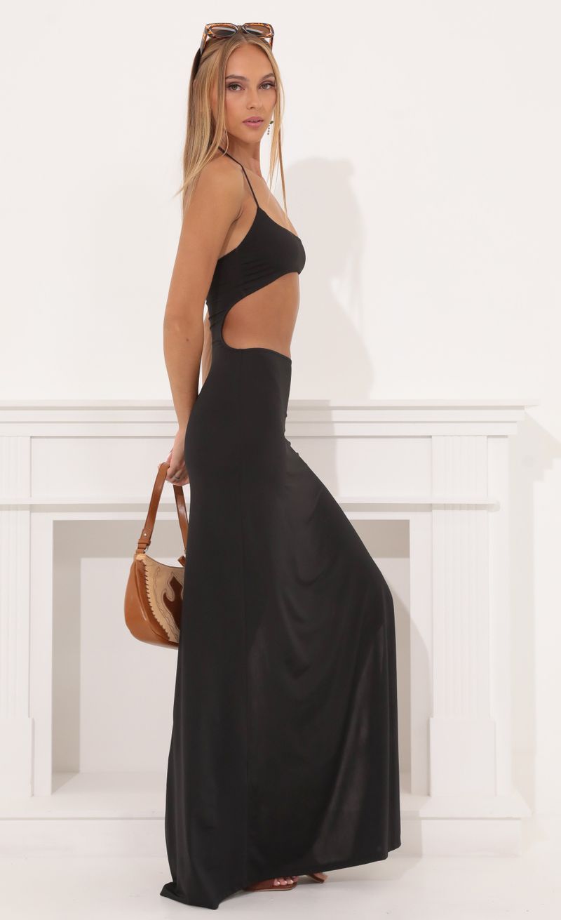 Picture Jules Tummy Cutout Maxi Dress in Black . Source: https://media.lucyinthesky.com/data/Aug22/800xAUTO/fcb882fe-7ef3-43b6-b812-776a89f1a4b1.jpg