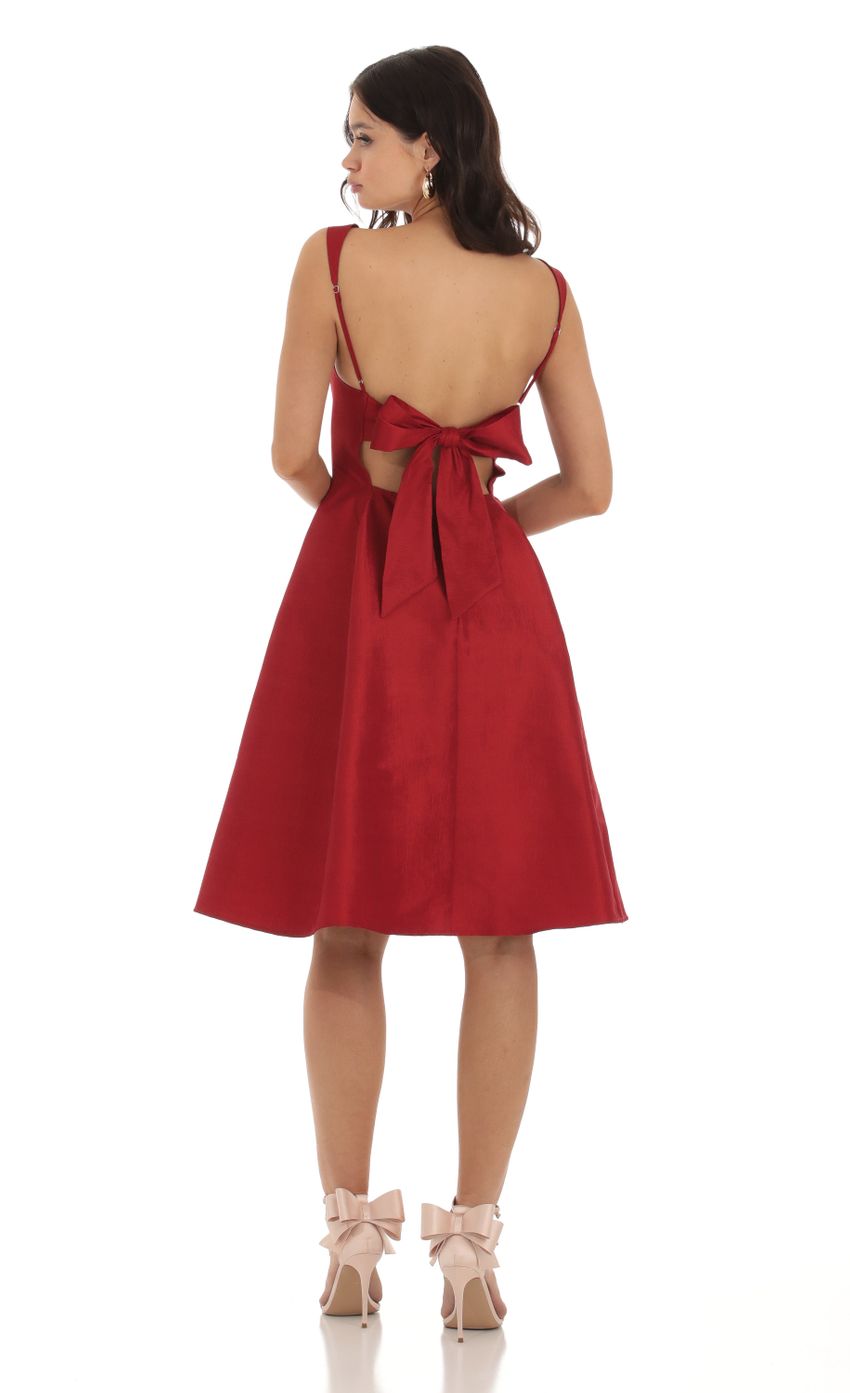 Picture Persephone Flare Midi Dress in Red. Source: https://media.lucyinthesky.com/data/Aug23/850xAUTO/5549d561-9274-4beb-af3a-74c814a6119f.jpg