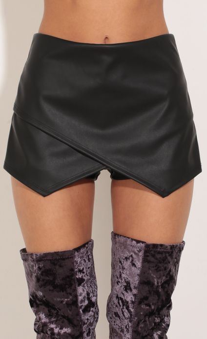 Skirts > Faux Leather Asymmetric Skort In Matte Black