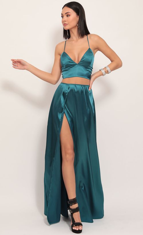 Picture Madeline Satin Maxi Set in Teal. Source: https://media.lucyinthesky.com/data/Dec19_1/500xAUTO/781A1570.JPG