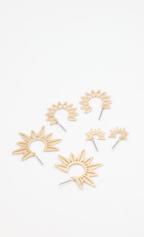 Picture Sun Goddess Earring Set in Gold. Source: https://media.lucyinthesky.com/data/Dec21_2/500xAUTO/1J7A0006.JPG