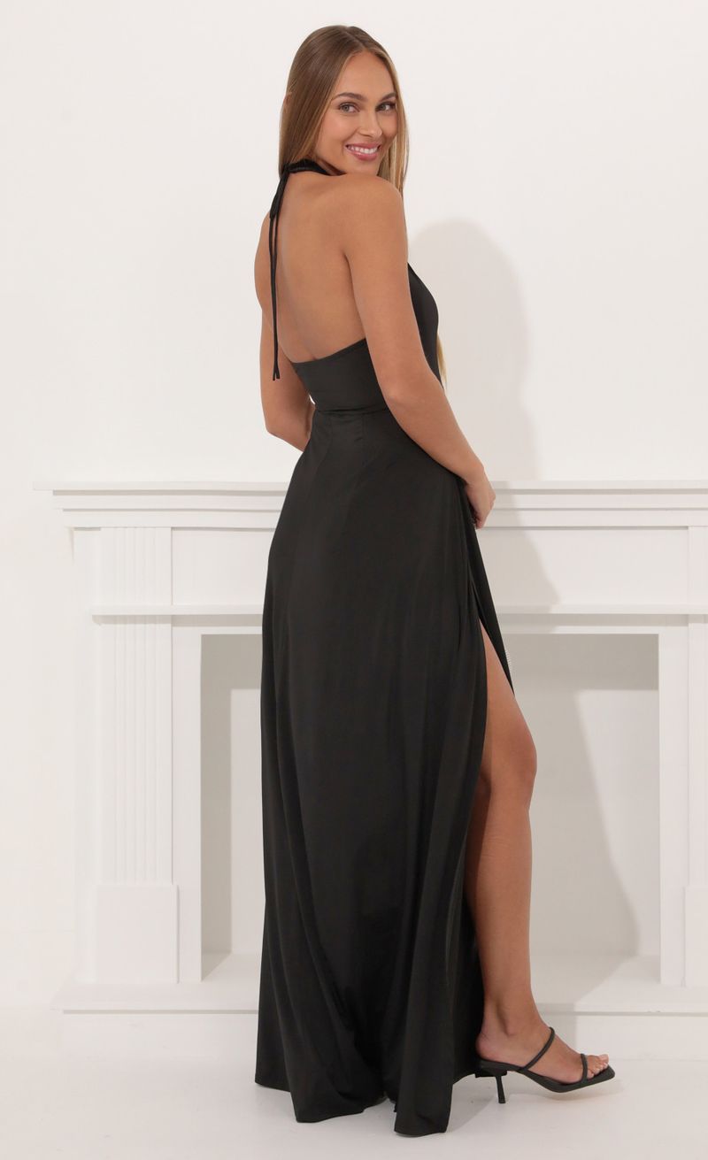 Picture Kellie Halter Maxi Dress in Black. Source: https://media.lucyinthesky.com/data/Dec21_2/800xAUTO/1V9A1857.JPG