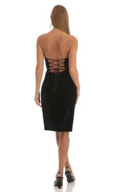 Picture thumb Tamar Sequin Bust Velvet Midi Dress in Black. Source: https://media.lucyinthesky.com/data/Dec22/170xAUTO/63c8b9d4-56b3-4e71-860b-110b58e473c0.jpg