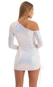 Picture thumb Corin Iridescent Sequin One Shoulder Dress in White Multi. Source: https://media.lucyinthesky.com/data/Dec22/170xAUTO/69f98175-3a24-4908-985a-d3f8b5dd4d3f.jpg
