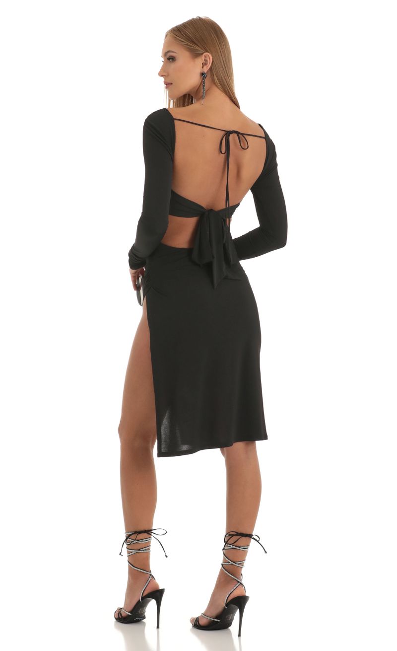 Picture Mona Long Sleeve Midi Dress in Black. Source: https://media.lucyinthesky.com/data/Dec22/800xAUTO/f96f314a-1453-42f3-b091-3d7b091e444d.jpg
