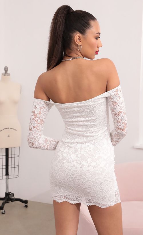 Picture Alayna Scalloped Lace Dress in White. Source: https://media.lucyinthesky.com/data/Feb21_1/500xAUTO/1V9A1876.JPG