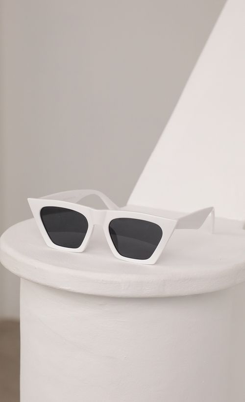 accessories Phoebe Square Cat-Eye Sunglasses in White