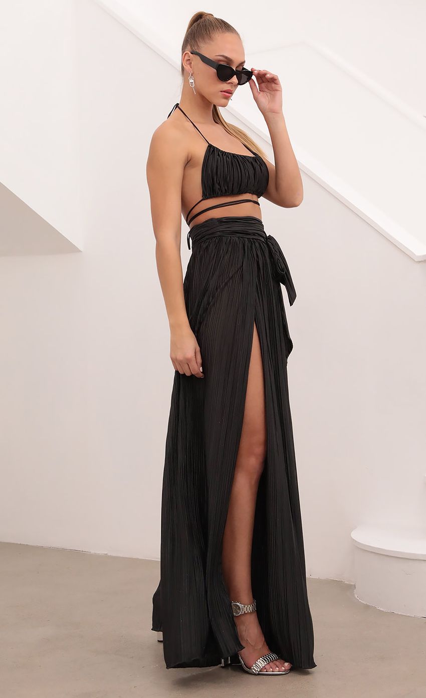 Picture Lyla Two Piece Set in Black Shimmer. Source: https://media.lucyinthesky.com/data/Feb21_2/850xAUTO/1V9A6918.JPG