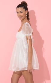 Picture thumb Emerson Baby Doll Dress in White. Source: https://media.lucyinthesky.com/data/Feb22_2/170xAUTO/1V9A6028.JPG
