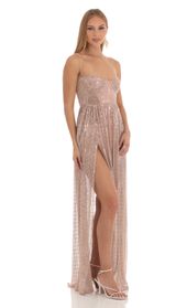 Picture thumb Adema Metallic Knit Sweetheart Maxi Dress in Rose Gold. Source: https://media.lucyinthesky.com/data/Feb23/170xAUTO/e75829c2-97d2-4c12-bf79-89fbc8b76d3d.jpg