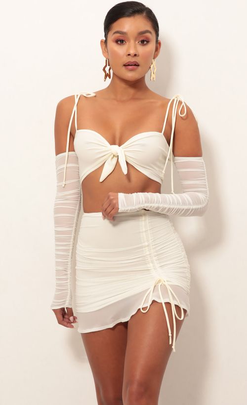 Picture Luciana Two Piece Set in Ivory. Source: https://media.lucyinthesky.com/data/Jan19_2/500xAUTO/0Y5A3608.JPG