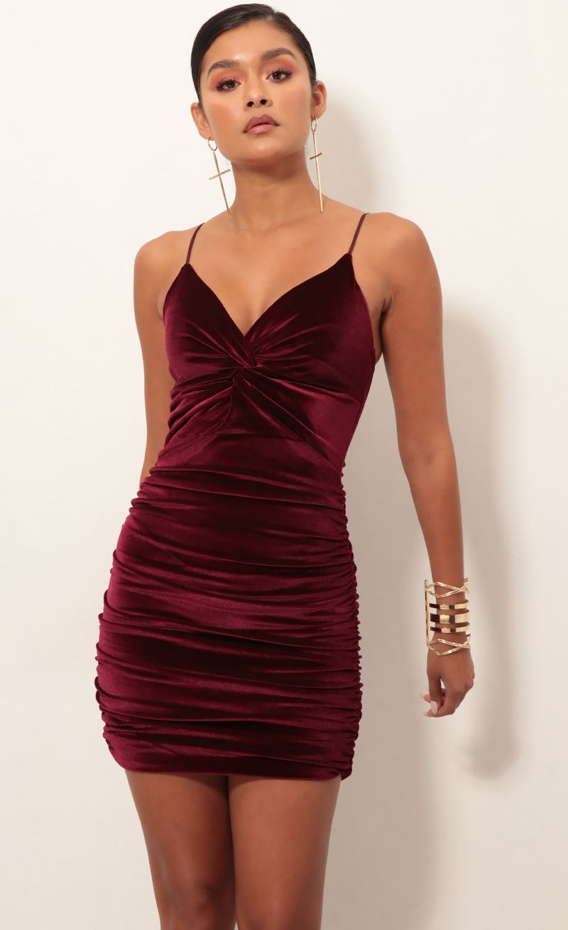 Picture Talia Front Twist Dress in Wine Velvet. Source: https://media.lucyinthesky.com/data/Jan19_2/800xAUTO/0Y5A4178.JPG