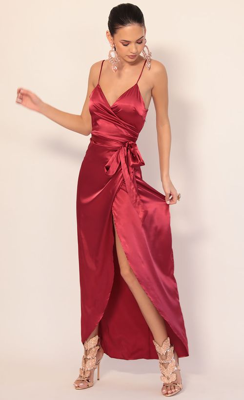 Picture Joelle Pleated Satin Maxi Dress in Merlot. Source: https://media.lucyinthesky.com/data/Jan20_1/500xAUTO/781A3018.JPG