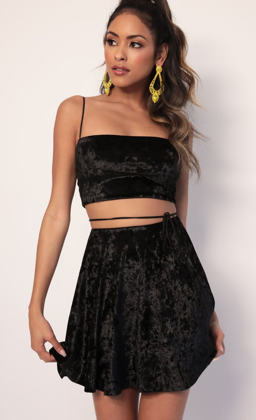 Picture Kyra Crushed Velvet A-line Set in Black. Source: https://media.lucyinthesky.com/data/Jan20_2/850xAUTO/781A2126.JPG