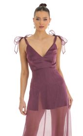 Picture thumb Tia Shoulder Bow A-Line Illusion Maxi Dress in Purple. Source: https://media.lucyinthesky.com/data/Jan23/170xAUTO/61017d50-b814-4a93-9c98-ffa5fe138832.jpg