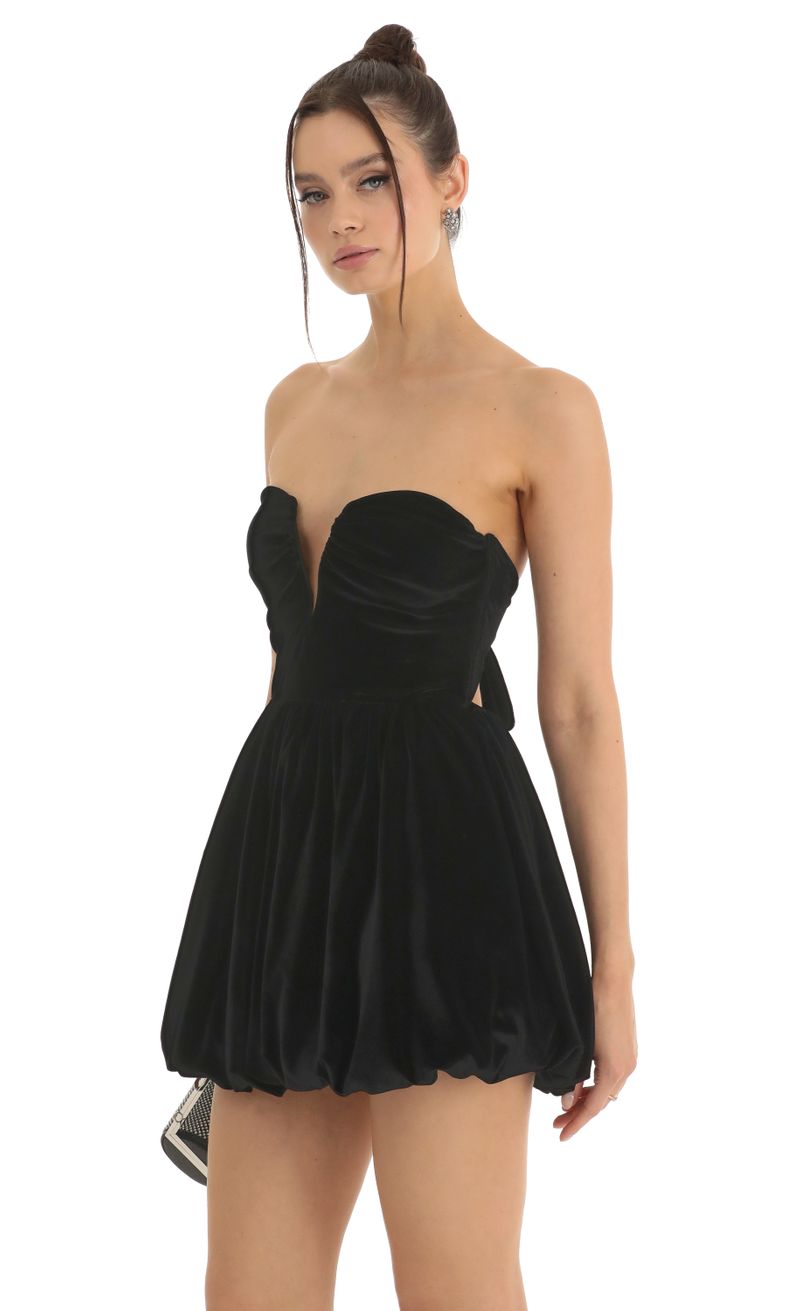 Picture Amabel Velvet Bubble Dress in Black. Source: https://media.lucyinthesky.com/data/Jan23/800xAUTO/71ed0f5a-ce66-4c46-995b-625bf32e609e.jpg