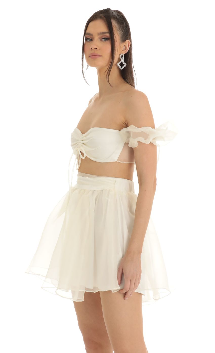 Picture Laney Two Piece Skirt Set in Cream. Source: https://media.lucyinthesky.com/data/Jan23/850xAUTO/d5ff593f-91b5-4967-a00e-f49a98952570.jpg