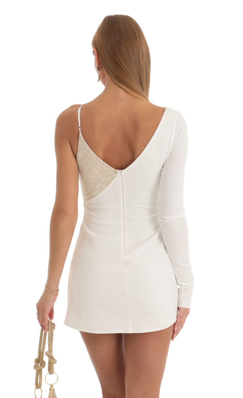 Picture Tomia Asymmetrical Crepe Dress in White. Source: https://media.lucyinthesky.com/data/Jan23/850xAUTO/e7108482-cd97-4ca2-9062-bf52d3d45d15.jpg