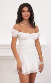 Picture thumb Estrella Dress in White. Source: https://media.lucyinthesky.com/data/Jul20_2/170xAUTO/781A4947.JPG