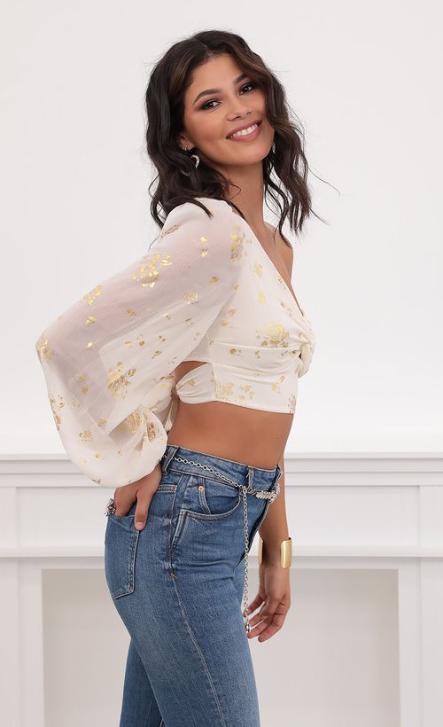 Picture Jasmine Puff Sleeve Chiffon Top in White and Gold. Source: https://media.lucyinthesky.com/data/Jul20_2/500xAUTO/781A7509.JPG