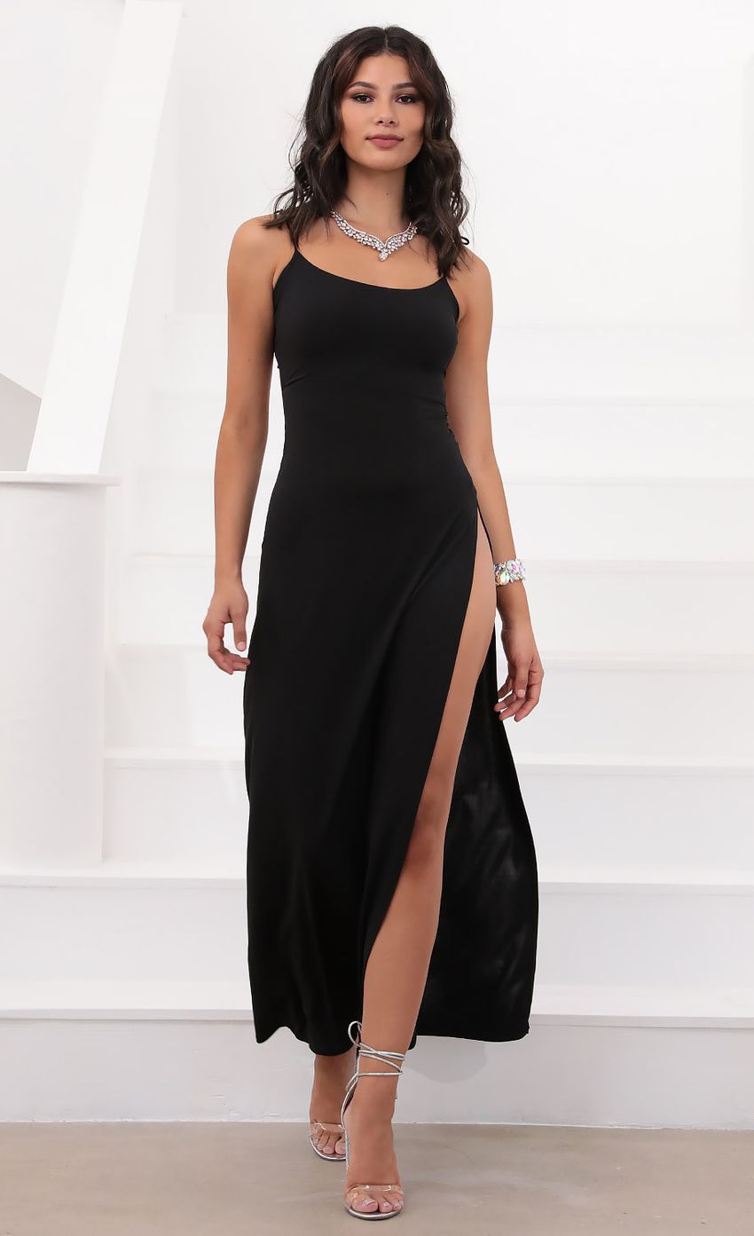Picture Marlena Ties Maxi in Black. Source: https://media.lucyinthesky.com/data/Jul20_2/850xAUTO/781A9877.JPG