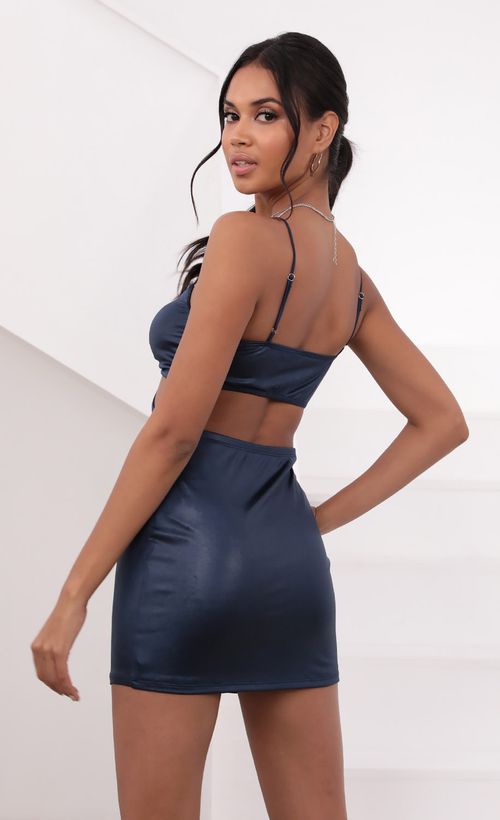 Picture Lee Bodycon Cutout Dress in Navy. Source: https://media.lucyinthesky.com/data/Jul21_1/500xAUTO/1V9A1149.JPG