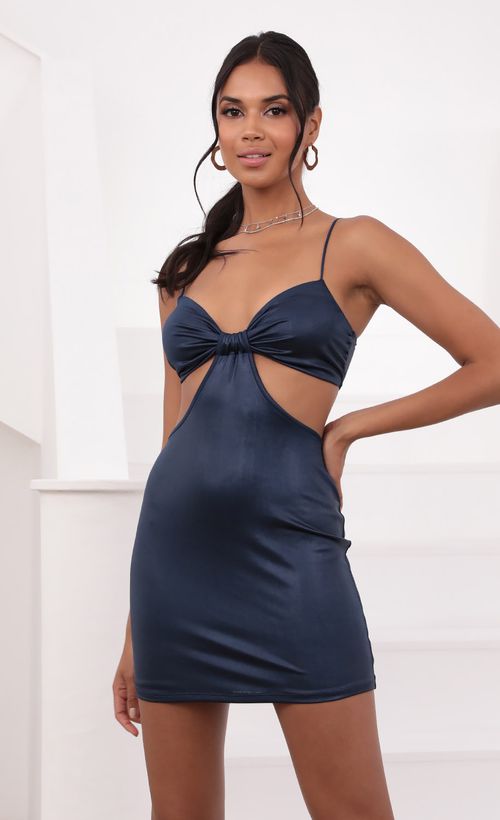 Picture Lee Bodycon Cutout Dress in Navy. Source: https://media.lucyinthesky.com/data/Jul21_1/500xAUTO/1V9A1168.JPG