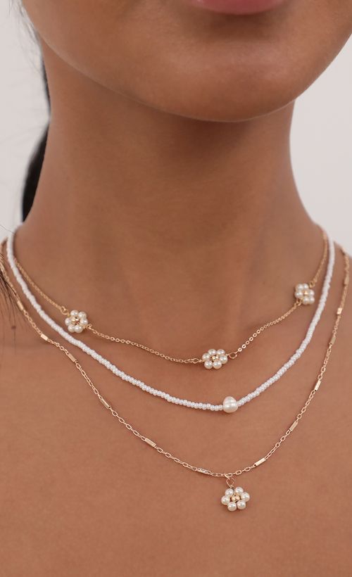 Picture Bring Me to The Daisy Fields Necklace in Gold. Source: https://media.lucyinthesky.com/data/Jul21_1/500xAUTO/AT2A4862.JPG