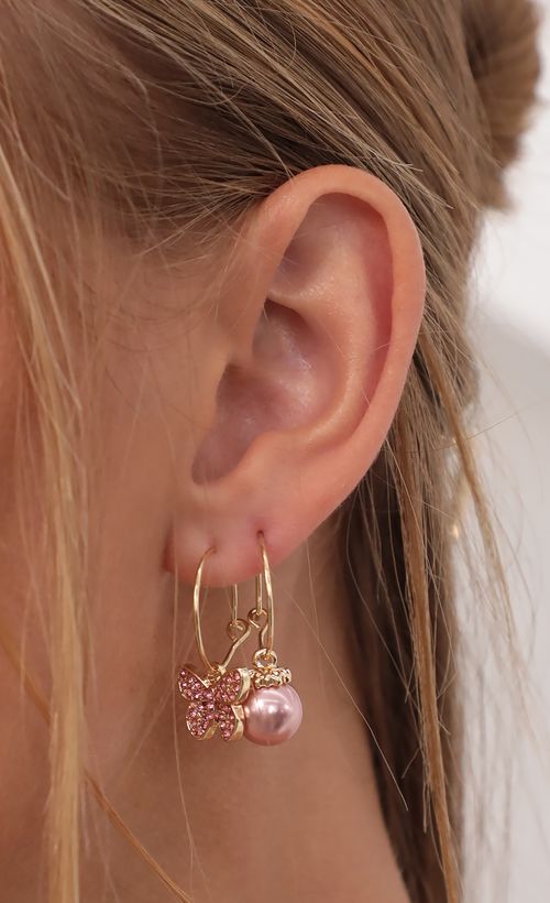 Picture Strawberry Crush Earring Set. Source: https://media.lucyinthesky.com/data/Jul21_2/500xAUTO/AT2A72581.JPG