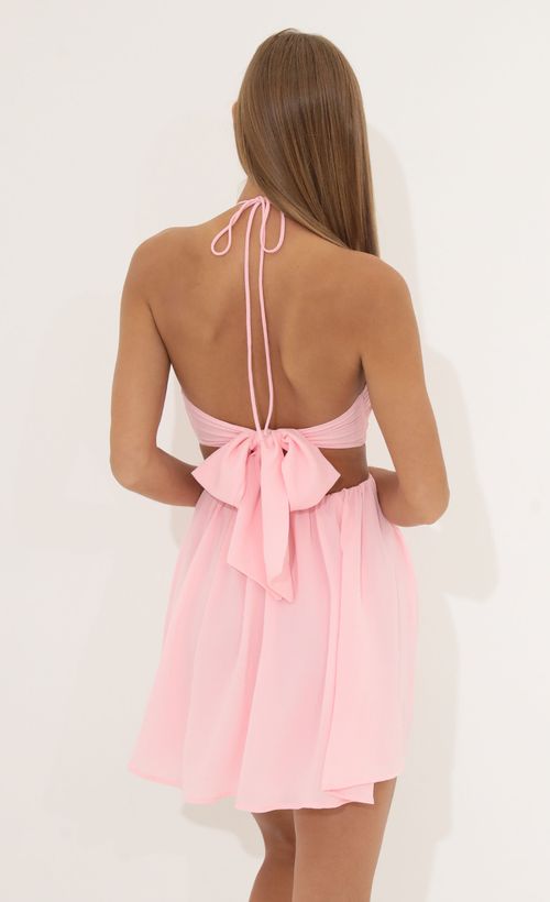 Picture Avril Bubble Crepe Cutout Dress in Pink. Source: https://media.lucyinthesky.com/data/Jul22_1/500xAUTO/1V9A4951.JPG