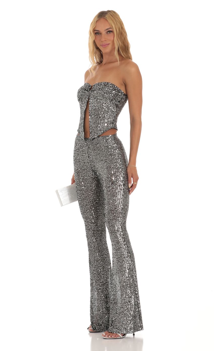 Picture Amiya Silver Sequin Two Piece Set in Black. Source: https://media.lucyinthesky.com/data/Jul23/850xAUTO/43b0f1e7-2500-4a58-a6c0-aa59e79b3f69.jpg
