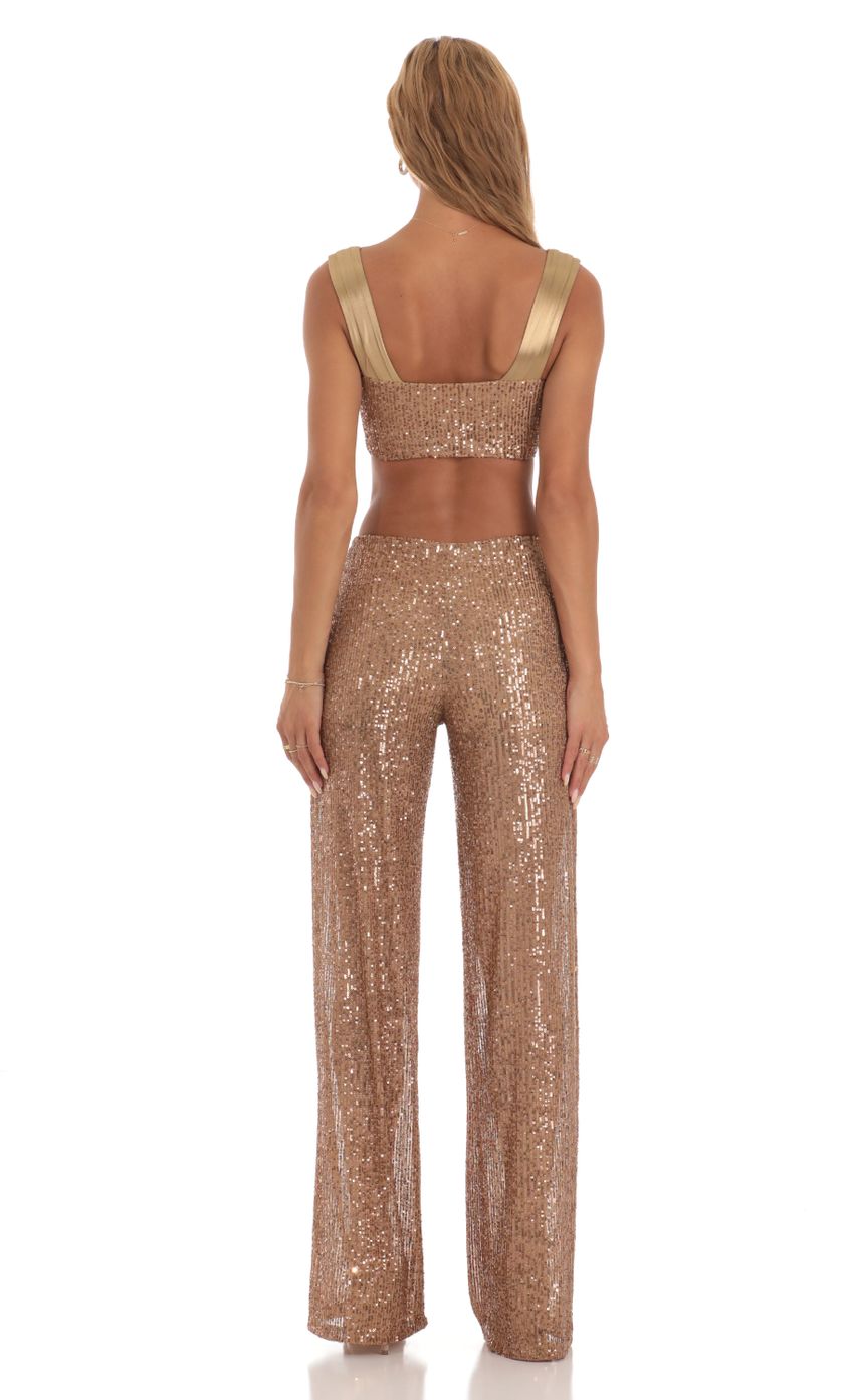 Picture Joss Sequin Two Piece Set in Gold. Source: https://media.lucyinthesky.com/data/Jul23/850xAUTO/9af5654c-aa1e-41c2-a5ec-3a0a83e3c88e.jpg