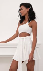 Picture thumb Amara Eyelet Shoulder A-line Dress in White. Source: https://media.lucyinthesky.com/data/Jun20_2/170xAUTO/781A9095.JPG