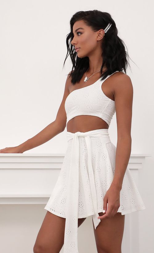 Picture Amara Eyelet Shoulder A-line Dress in White. Source: https://media.lucyinthesky.com/data/Jun20_2/500xAUTO/781A9095.JPG
