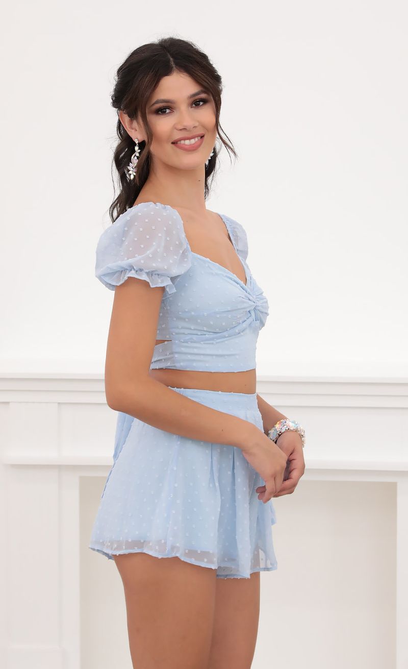 Picture Genevieve Puff Sleeve Chiffon Set in Blue Dots. Source: https://media.lucyinthesky.com/data/Jun20_2/800xAUTO/781A6043.JPG