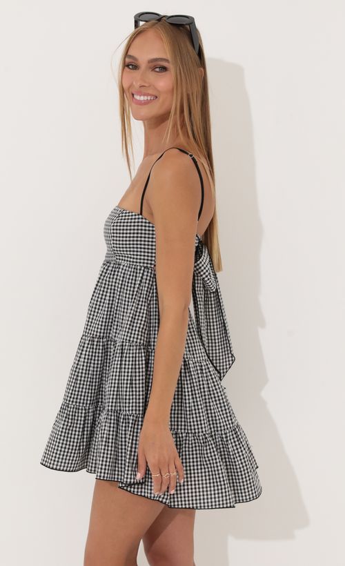 Picture Cindy Cotton Checkered Dress in Black. Source: https://media.lucyinthesky.com/data/Jun22_2/500xAUTO/1V9A5489.JPG