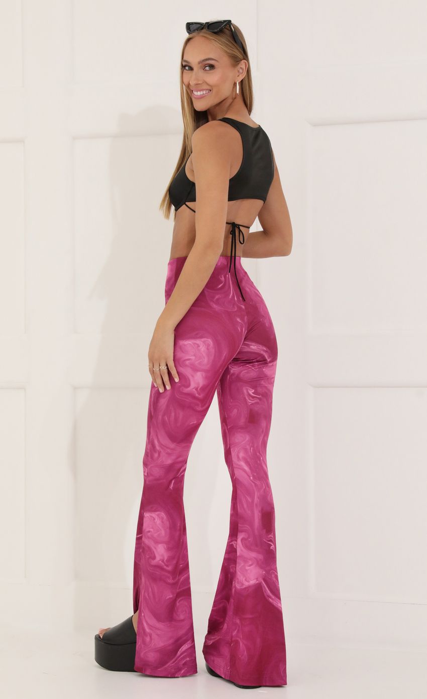 Picture Oaklynn Swirl Pant in Mauve. Source: https://media.lucyinthesky.com/data/Jun22_2/850xAUTO/1V9A6471.JPG