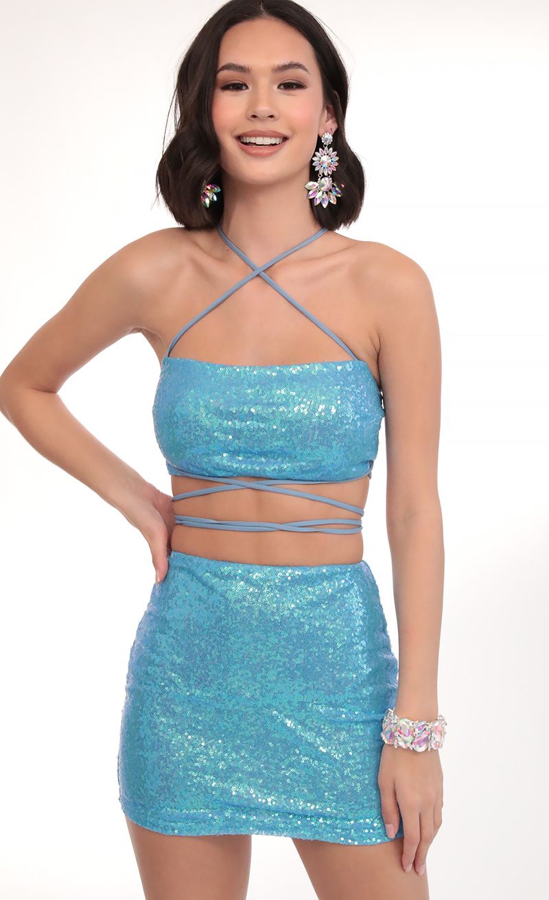 Picture Eva Iridescent Sequin Set in Blue. Source: https://media.lucyinthesky.com/data/Mar20_2/800xAUTO/781A0380.JPG